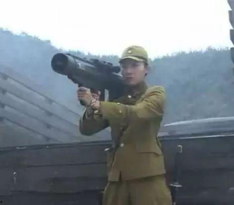 抗日剧穿帮吃瓜群众视频,吃瓜群众揭秘幕后真相